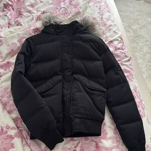 Hollister Black & Gray Down Jacket w/Faux Fur Hood